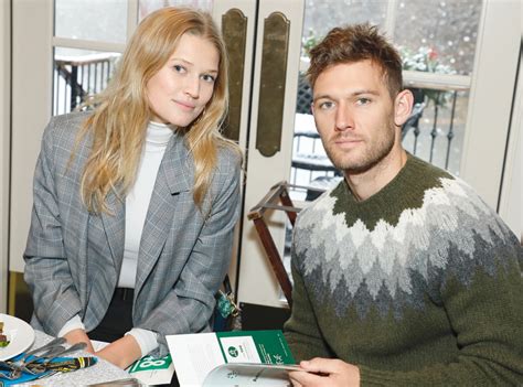 Alex Pettyfer and Model Toni Garrn Are Engaged .